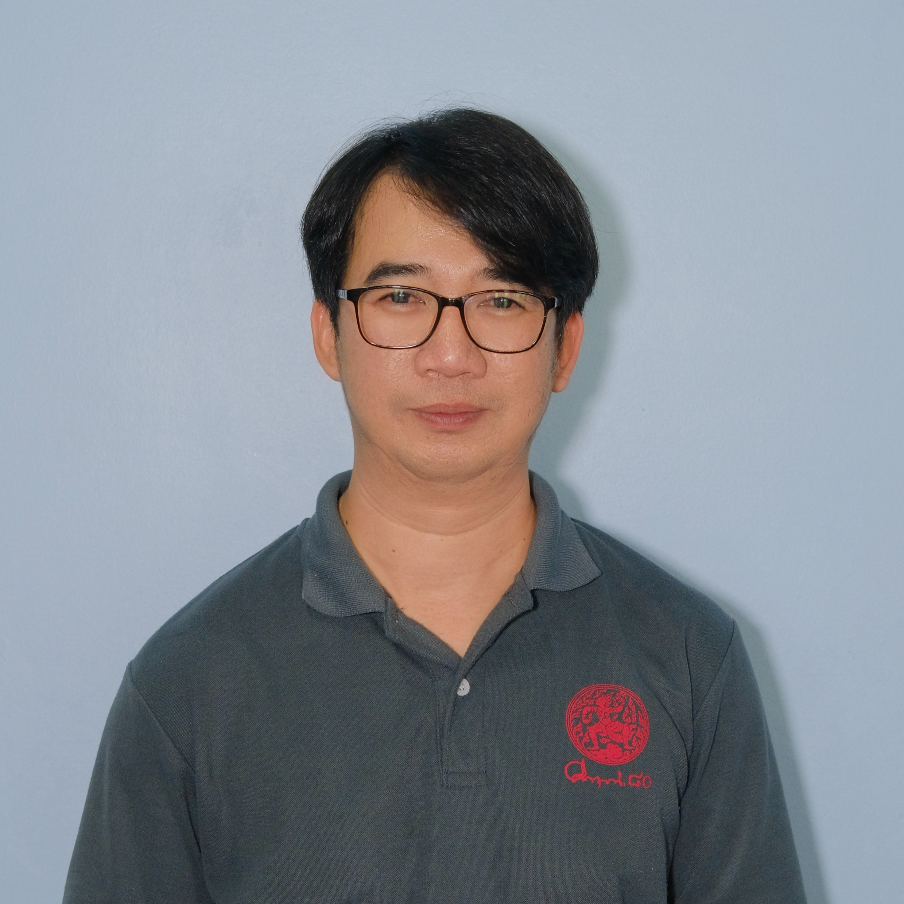 นายสัญชัย กลิ่นถือศิล