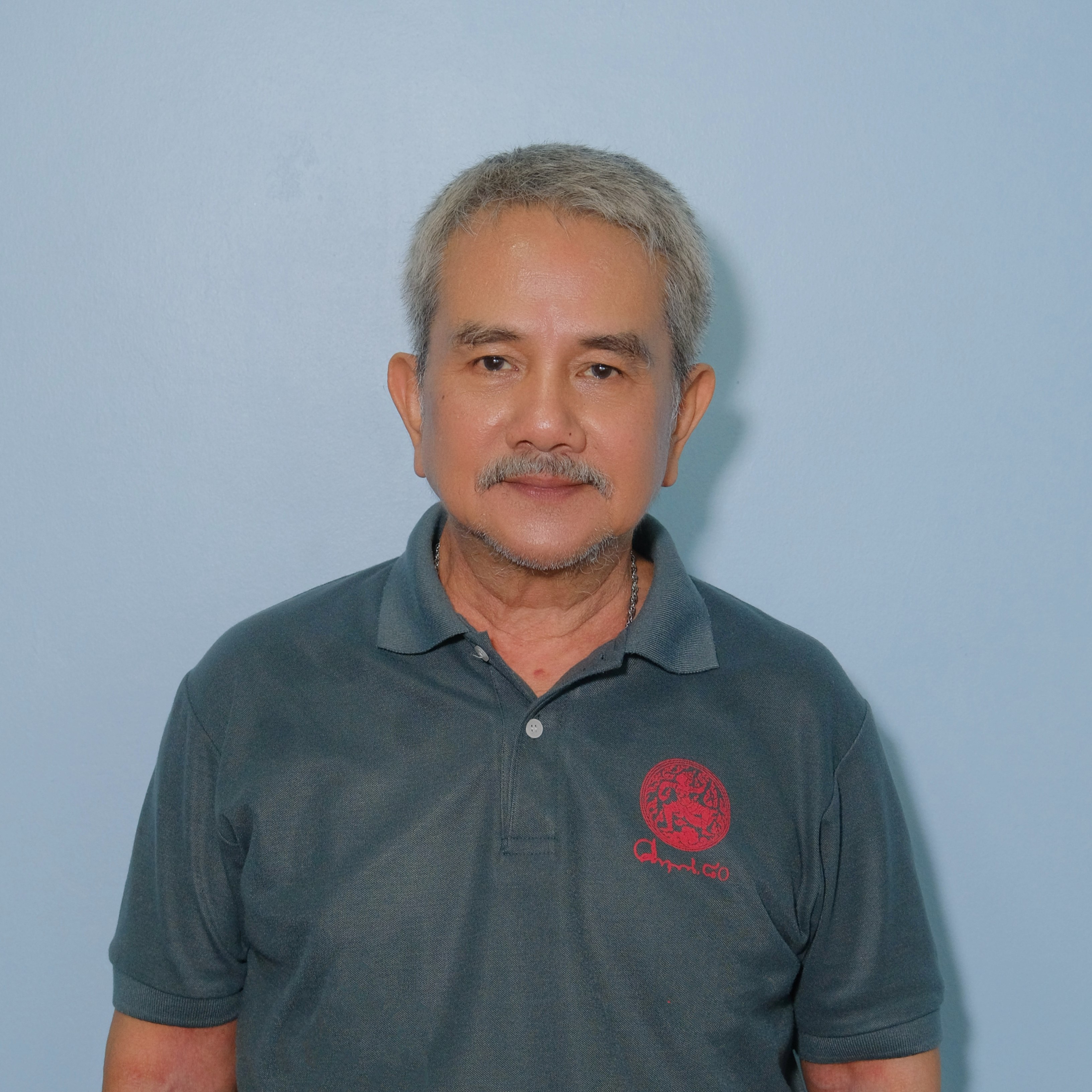 นายสุรัตน์ เอี่ยมสอาด